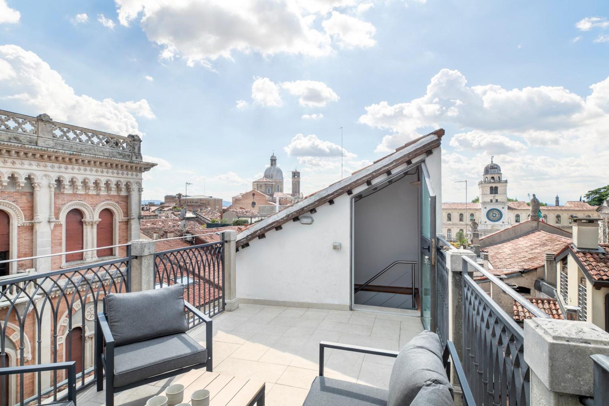 Apartment La Terrazza Sulle Piazze - Centro Storico *